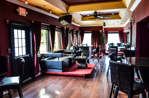 Lounge «Escape Lounge & Sports Bar», reviews and photos, 801 E Algonquin Rd, Schaumburg, IL 60173, USA