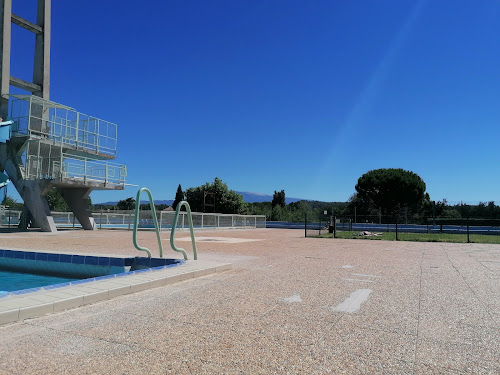 Stade nautique du complexe sportif Pierre de Coubertin à Carpentras