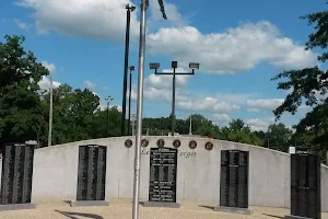 Hillsboro Veterans Memorial image