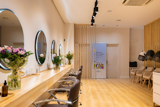 Nova Center - Hair & Beauty en Toledo, Toledo