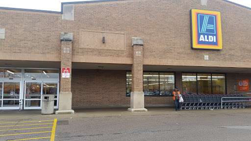 Supermarket «ALDI», reviews and photos, 4833 Oakton St, Skokie, IL 60077, USA