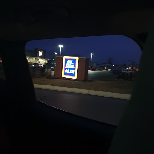 Supermarket «ALDI», reviews and photos, 2155 Haggerty Rd, Commerce Charter Twp, MI 48390, USA