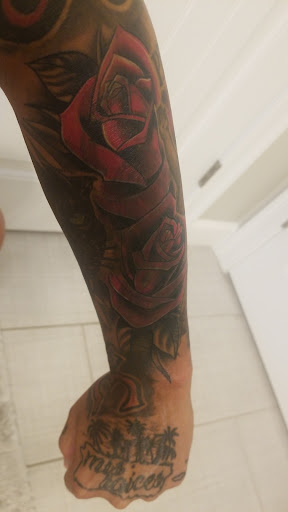Tattoo Shop «Stinky Monkey Tattoos», reviews and photos, 70 Summer St # C, Kingston, MA 02364, USA