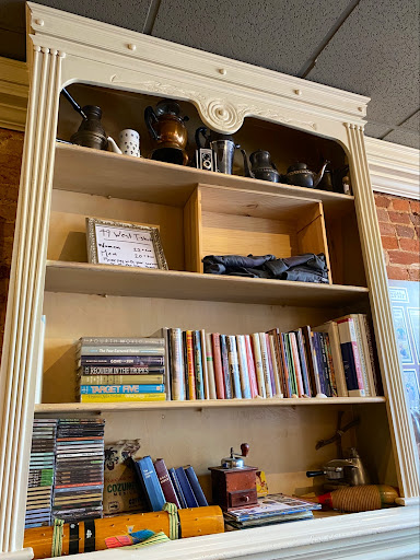 Coffee Shop «49 West Coffeehouse, Winebar & Gallery», reviews and photos, 49 West St, Annapolis, MD 21401, USA