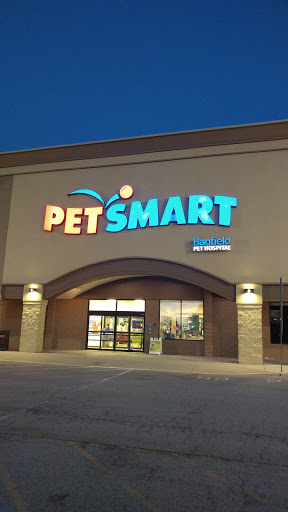 PetSmart, 130 Junction Drive, Glen Carbon, IL 62034, USA, 