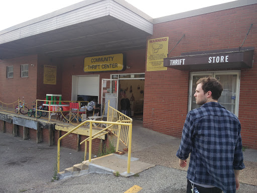 Thrift Store «Community Thrift Center», reviews and photos, 2226 Noblestown Rd, Pittsburgh, PA 15205, USA