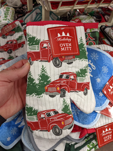 Home Goods Store «Christmas Tree Shops», reviews and photos, 17151 Cole Rd, Hagerstown, MD 21740, USA