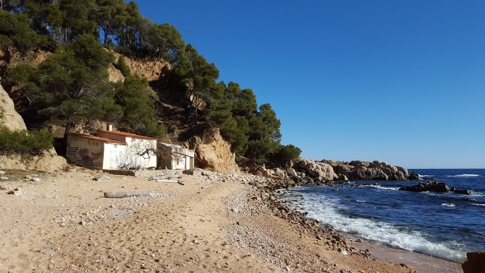 Photo of Cala del Crit with very clean level of cleanliness