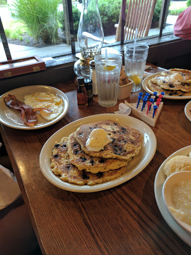 American Restaurant «Cracker Barrel Old Country Store», reviews and photos, 675 Buford Hwy, Cumming, GA 30040, USA