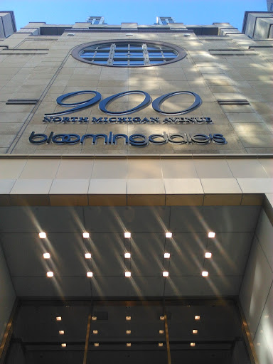 Shopping Mall «900 North Michigan Shops», reviews and photos, 900 N Michigan Ave, Chicago, IL 60611, USA