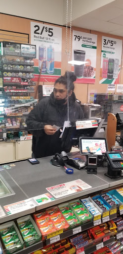 Convenience Store «7-Eleven», reviews and photos, 673 State St, Madison, WI 53703, USA