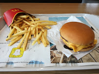 Cheeseburger du Restauration rapide McDonald's à Plérin - n°5