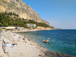 Foto von Paralia Arvanitias und die siedlung