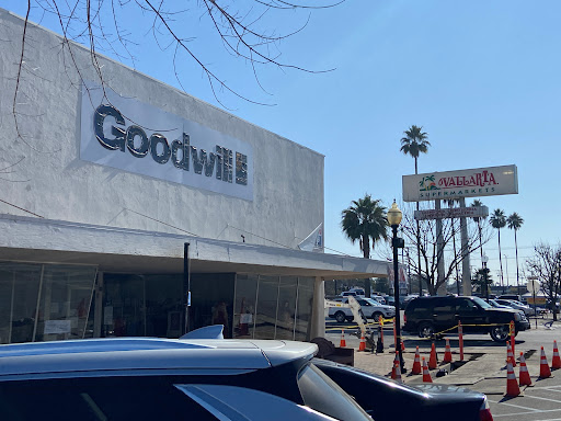 Goodwill, 902 Main St, Delano, CA 93215, USA, 