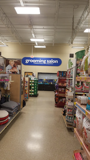 Pet Supply Store «PetSmart», reviews and photos, 144 Retail Commons Pkwy, Martinsburg, WV 25403, USA