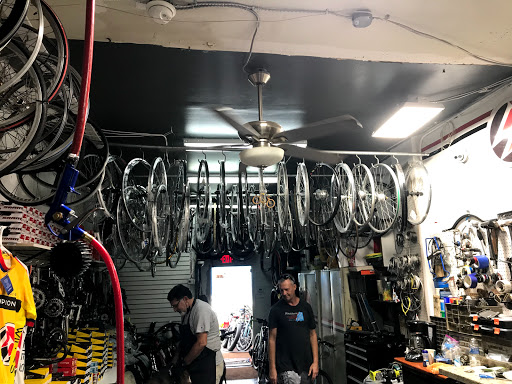 Used Bicycle Shop «Willie’s Bicycle», reviews and photos, 3210 NE 2nd Ave, Miami, FL 33137, USA
