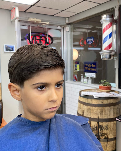 Barber Shop «Classic Barbers Shop», reviews and photos, 6226 S Dixie Hwy, South Miami, FL 33143, USA