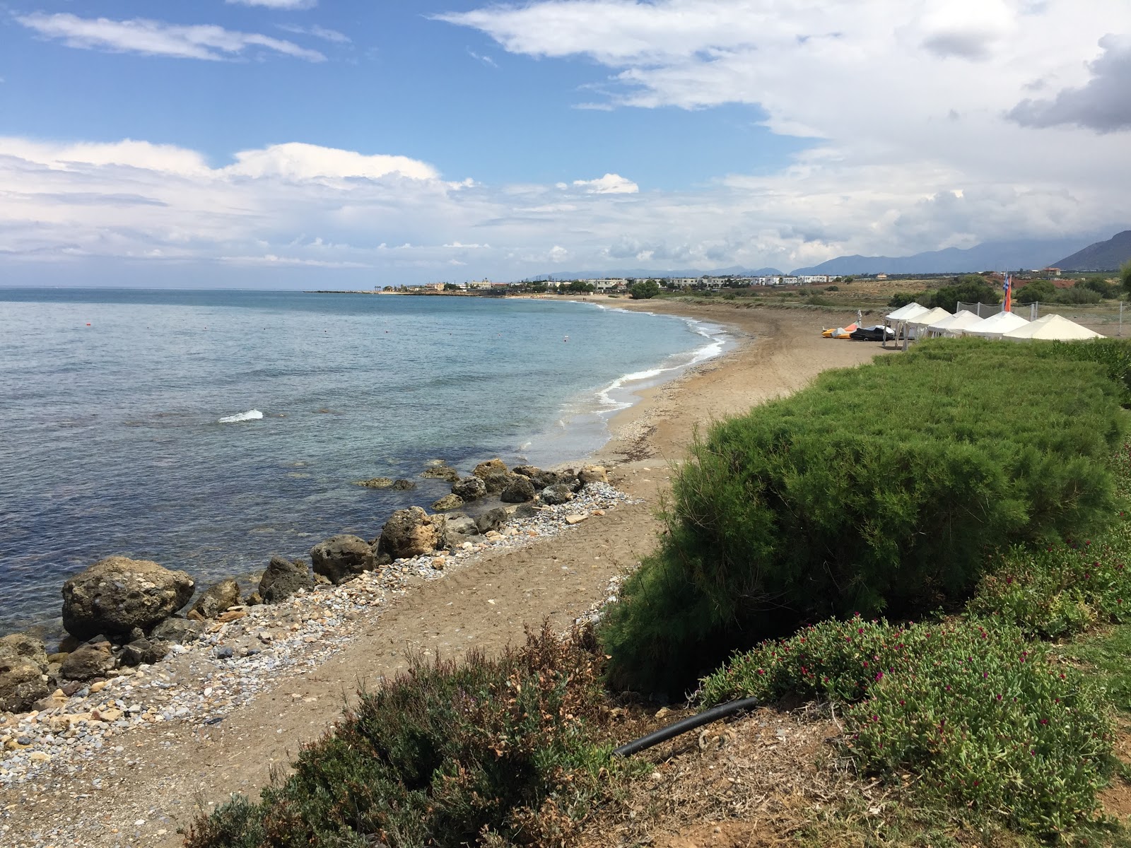 Fotografija Agios Pelagia beach z majhen zaliv