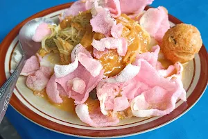 Lontong Pical Uni Yul image