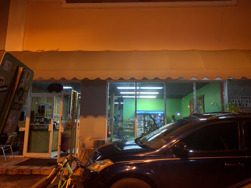 Organic Restaurant «Apple A Day Natural Food Market», reviews and photos, 1534 Alton Rd, Miami Beach, FL 33139, USA