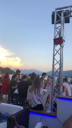 Photo n°28 de RESTAURANT BAR LOUNGE LA PLAGE D'AIX à Aix-les-Bains ()