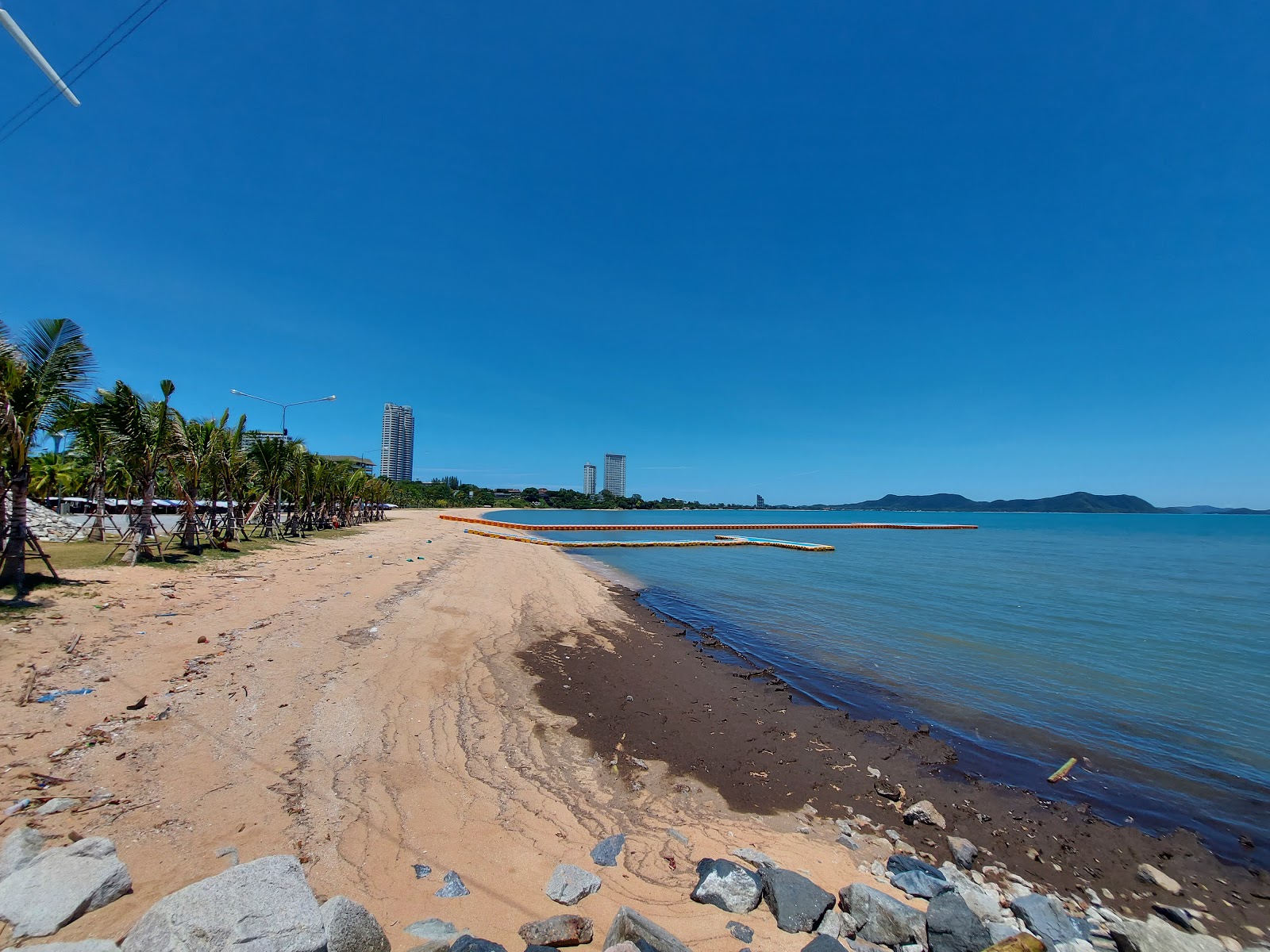 Photo de Ban Amphur Beach et le règlement