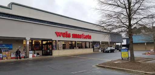 Weis Markets, 19 St Marys Square, Lexington Park, MD 20653, USA, 