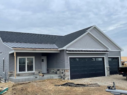 Roofing Contractor «Paramount Roofing and Siding, LLC», reviews and photos, 5531 Femrite Dr, Madison, WI 53718, USA