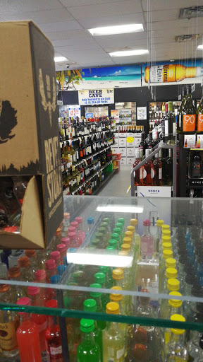 Wine Store «West Rock Wine & Liquor Warehouse», reviews and photos, 1306 Whalley Ave, New Haven, CT 06515, USA