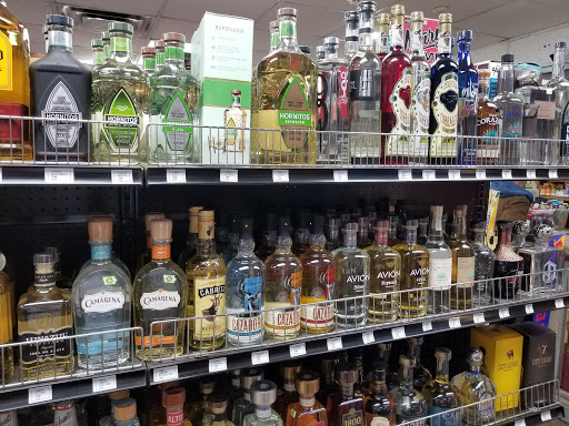 Liquor Store «Super Quick Liquor Store», reviews and photos, 1824 Hubbell Ave, Des Moines, IA 50316, USA