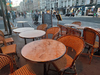 Atmosphère du Restaurant La Cerise sur la Pizza - Place des Vosges à Paris - n°3
