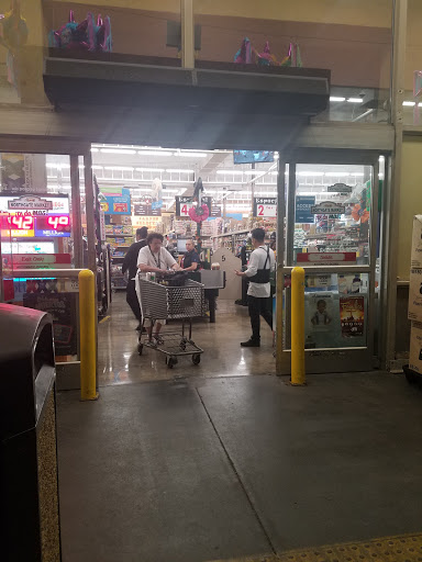 Grocery Store «Northgate Gonzalez Markets», reviews and photos, 2120 Pacific Ave, Long Beach, CA 90806, USA