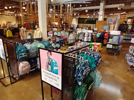 Clothing Store «L.L. Bean», reviews and photos, 75 Evergreen Way, South Windsor, CT 06074, USA