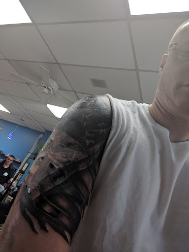 Tattoo Shop «Konkrete Jungle Kustom Tattoo», reviews and photos, 6590 Old Waterloo Rd, Elkridge, MD 21075, USA