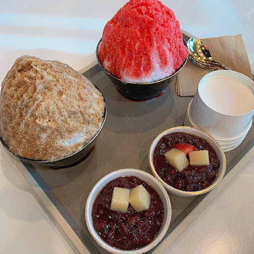 Coffee shaved ice, Strawberry shaved ice