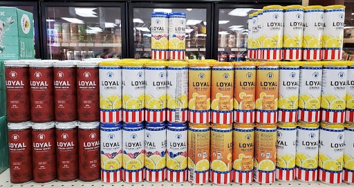 Liquor Store «UXBRIDGE LIQUORS», reviews and photos, 158 N Main St, Uxbridge, MA 01569, USA