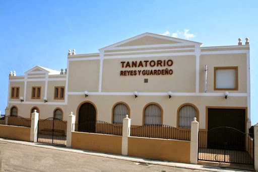 FUNERARIA Y TANATORIO REYES Y GUARDEÑO S.L. en Córdoba