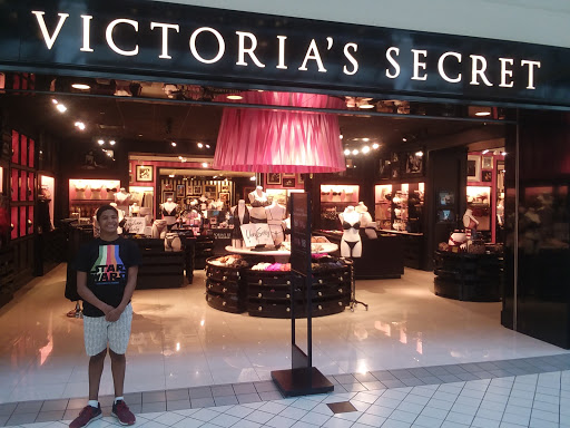 Shopping Mall «Galleria at Tyler», reviews and photos, 1299 Tyler St, Riverside, CA 92503, USA