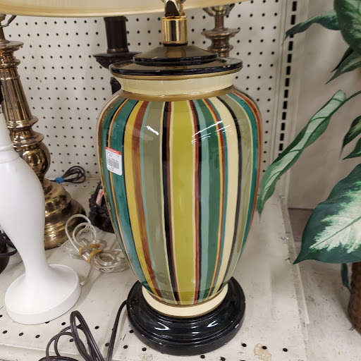 Thrift Store «Lakewood Goodwill», reviews and photos, 6002 Mt Tacoma Dr SW, Tacoma, WA 98499, USA