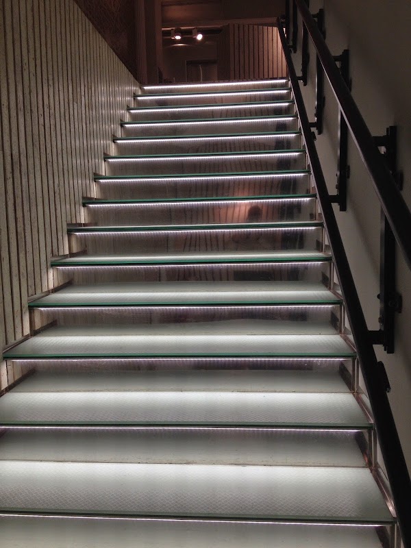 ISERN INSTALLACIONS I SERVEIS S.L.