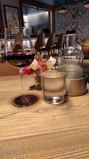 Wine Store «UnWined», reviews and photos, 1600 Belle View Blvd, Alexandria, VA 22307, USA