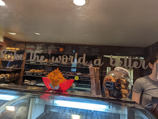 Bakery «Hole In One Bakery and Coffee Shop», reviews and photos, 4295 US-6, Eastham, MA 02642, USA