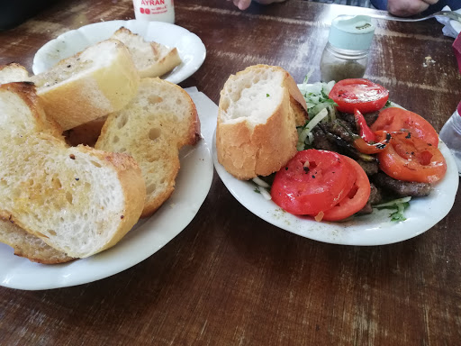 Meşhur Muğla Köftecisi Zafer'İn Yeri