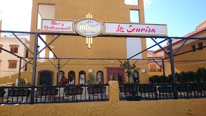 Restaurante La Sonrisa - Av. de los Europeos, 41, 03188 La Mata, Alicante, Spain