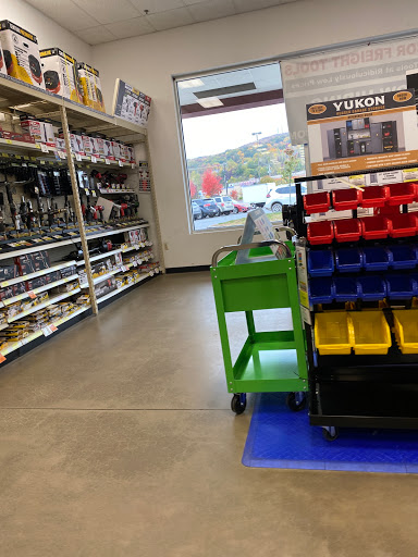 Hardware Store «Harbor Freight Tools», reviews and photos, 1011 Commerce Blvd, Dickson City, PA 18519, USA