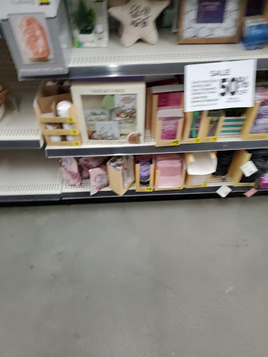 Discount Store «Dollar General», reviews and photos, 702 E Nash St, Spring Hope, NC 27882, USA