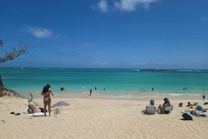Kailua Beach Parking image