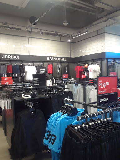 Sportswear Store «Nike», reviews and photos, 1261 Woodward Ave, Detroit, MI 48226, USA