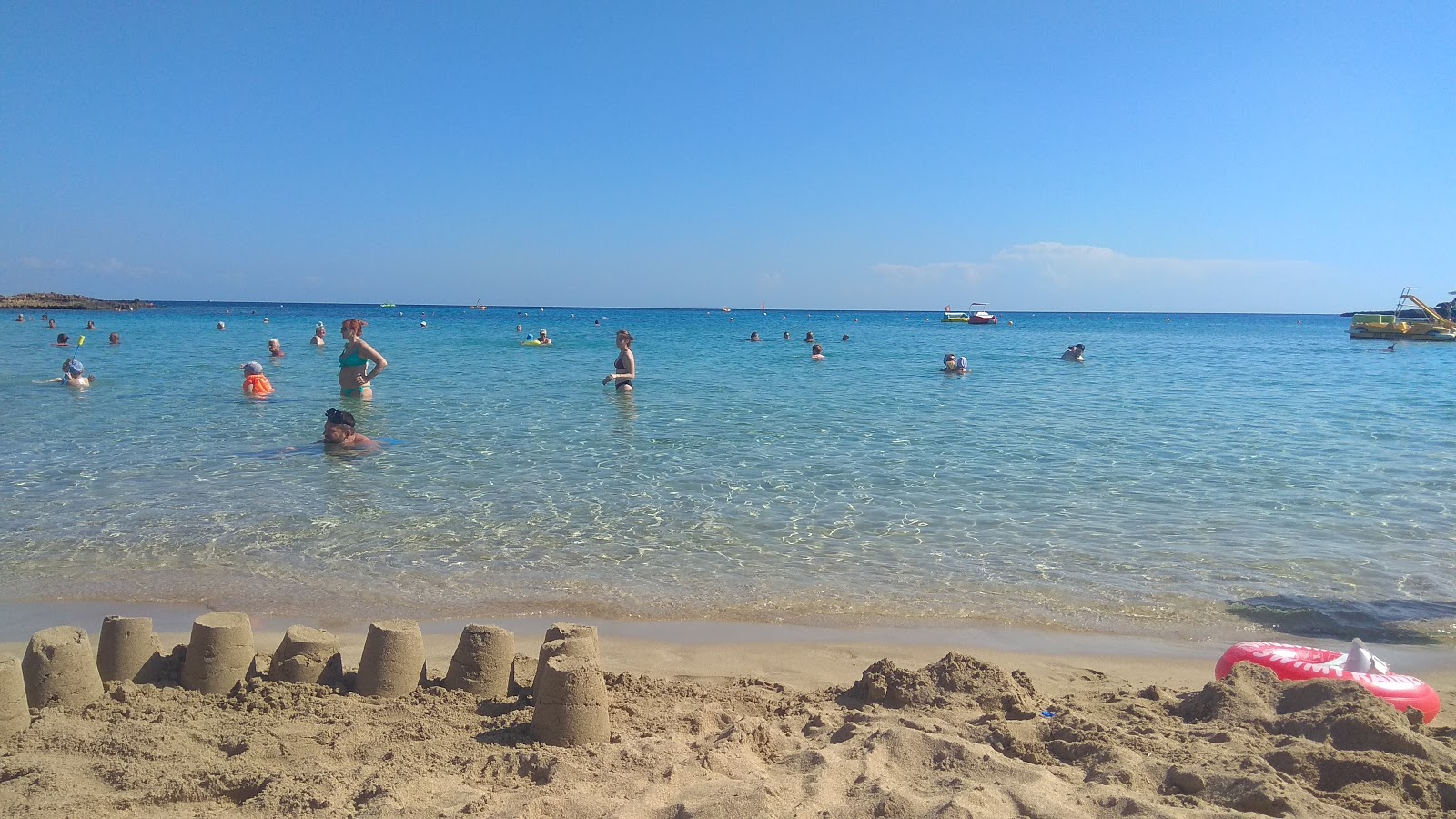 Photo of Fig Tree Bay and its beautiful scenery
