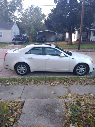 Used Car Dealer «McCoy Auto Group», reviews and photos, 1725 E St Louis St, Springfield, MO 65802, USA